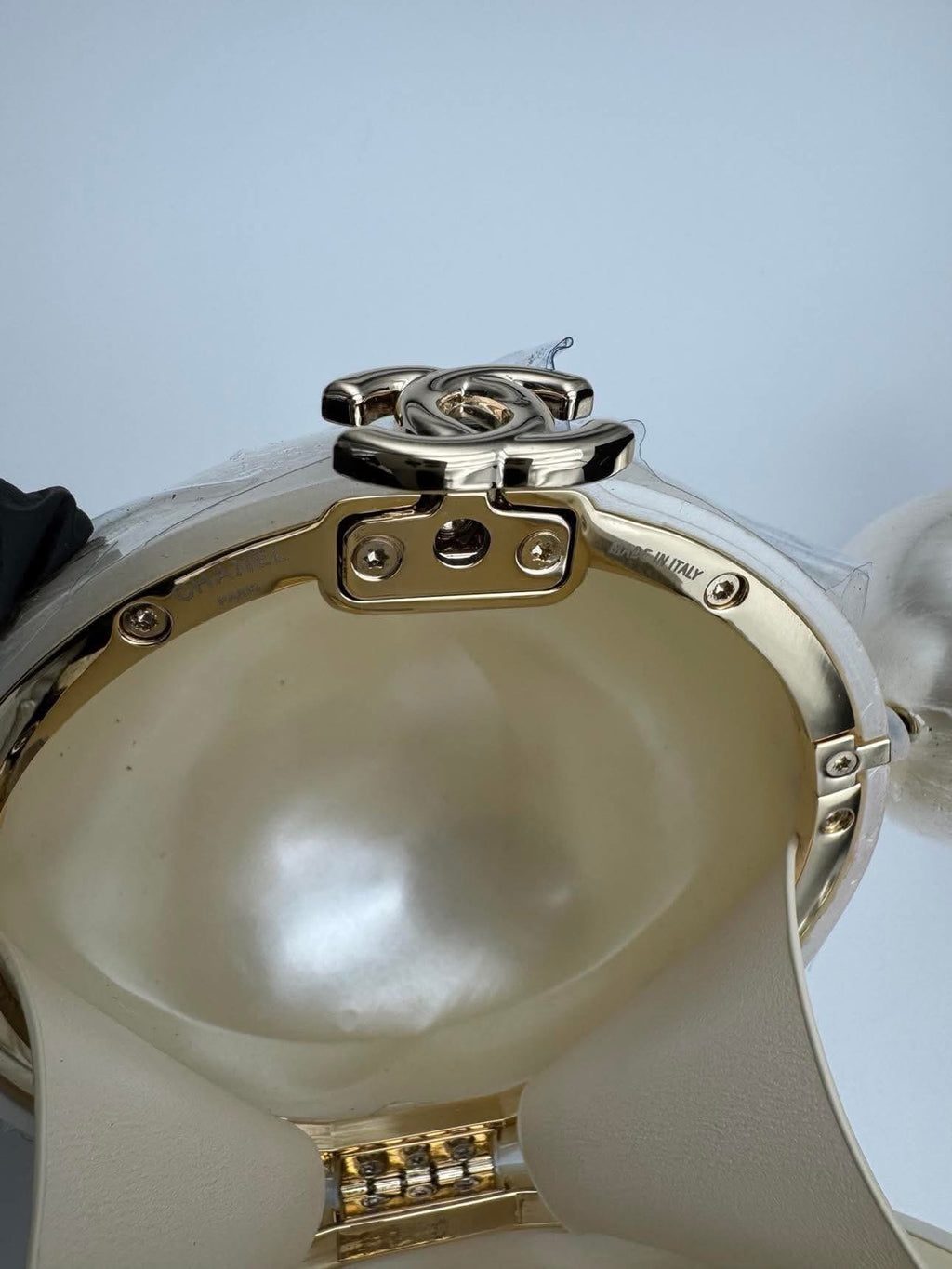 CC-Pearl Crossbody - Studio 1