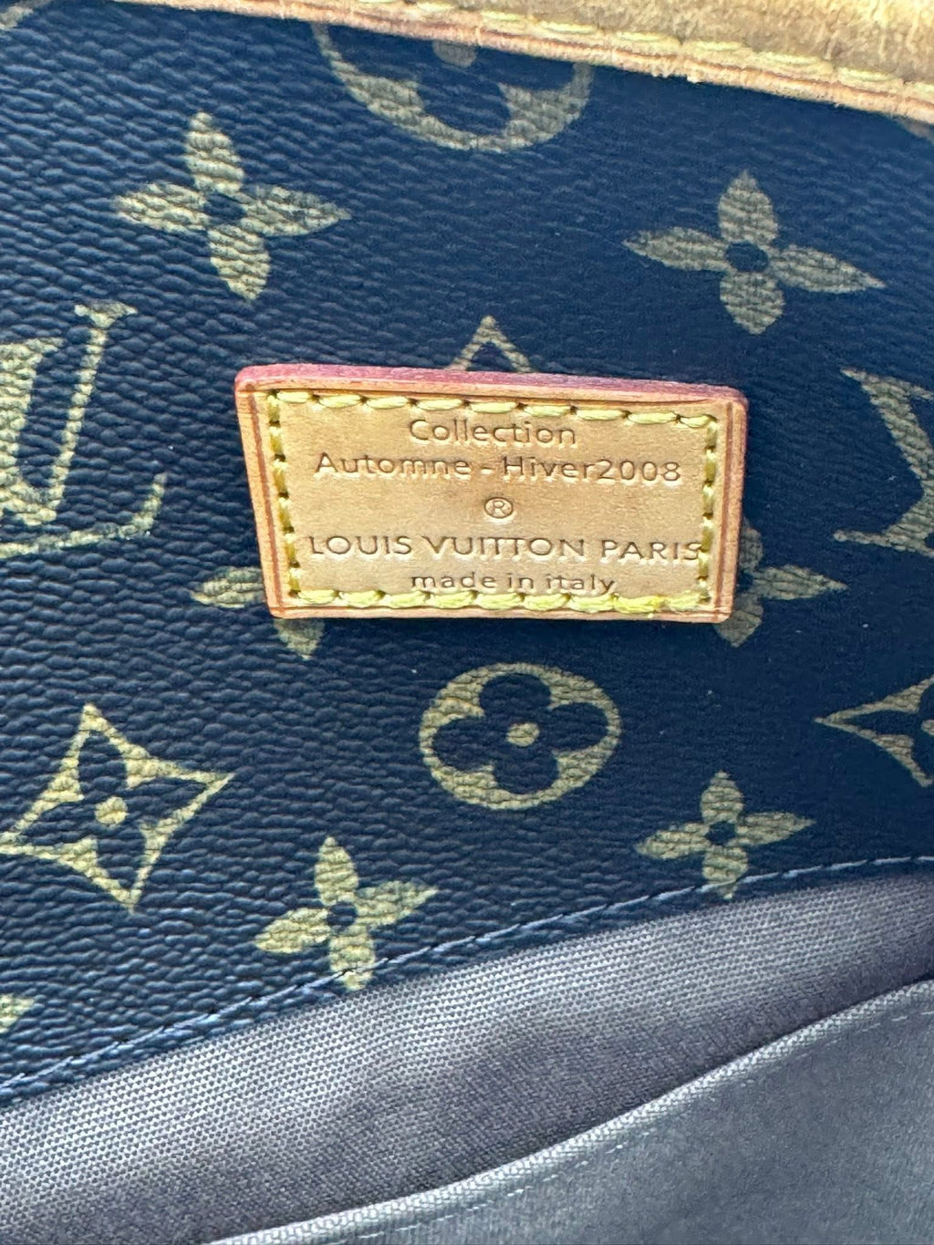 L-Tote Large with Flaw-PRE-loved